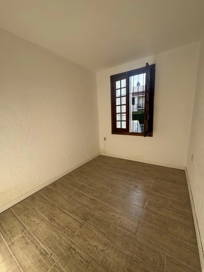 Casa ID.12871 - Alquiler Casa De 2 Dormitorios A Metros De La Playa Y La Rambla En Malvin