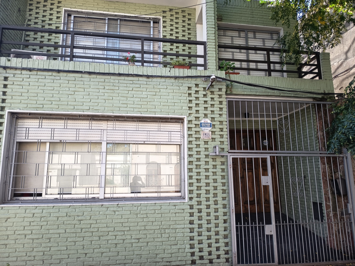 Casa ID.12015 - Venta Casa Dúplex Excelente Estado Garaje En Jacinto Vera