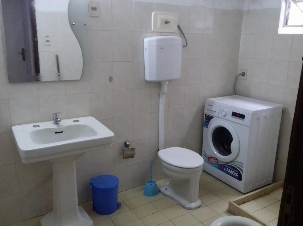 Casa ID.12858 - Casa En Alquiler Amoblada 4 Dormitorios Amplia Y Muy Luminosa Sin Gastos Comunes En Aguada