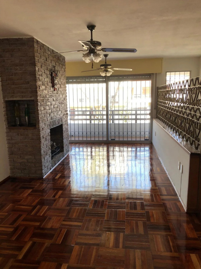 Casa ID.12620 - Alquiler Casa 4 Dormitorios 3 Baños Garaje Sin Gastos Malvin