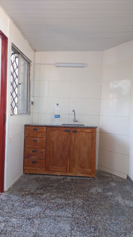 Casa ID.11414 - ALQUILER DE HERMOSA CASA DE CUATRO DORMITORIOS EN VILLA ESPAÑOLA