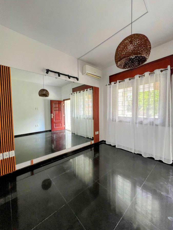 Casa ID.7327 - Hermosa Casa De 2 Dorm, Cochera, Parrillero, Barbacoa En Malvin