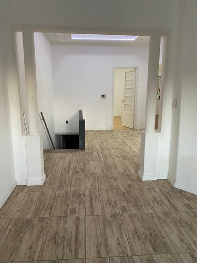 Casa ID.10821 - Oportunidad en Pocitos! Casa En Alquiler 3 Dormitorios, Balcón, Mascotas Bienvenidas!