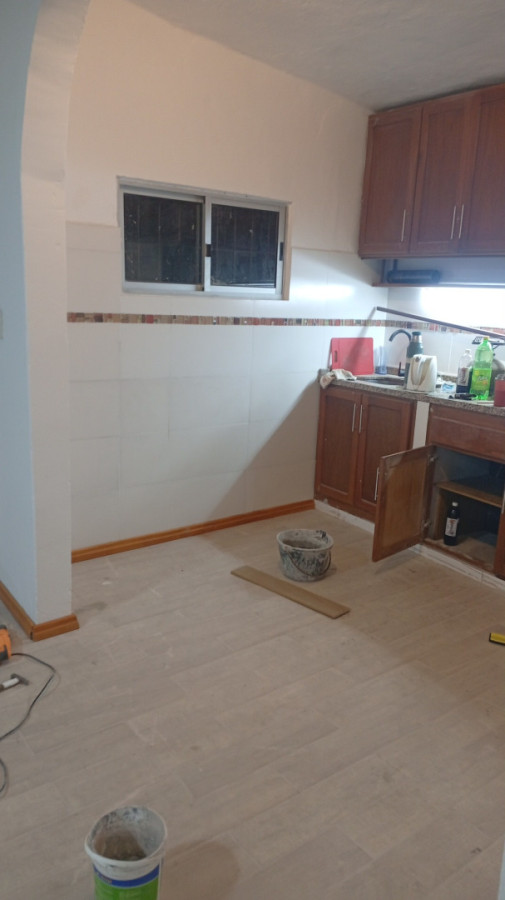 Casa ID.12713 - Alquiler De Casa 2 Dormitorios Con Patio Cochera Sin Gastos Comunes En La Teja