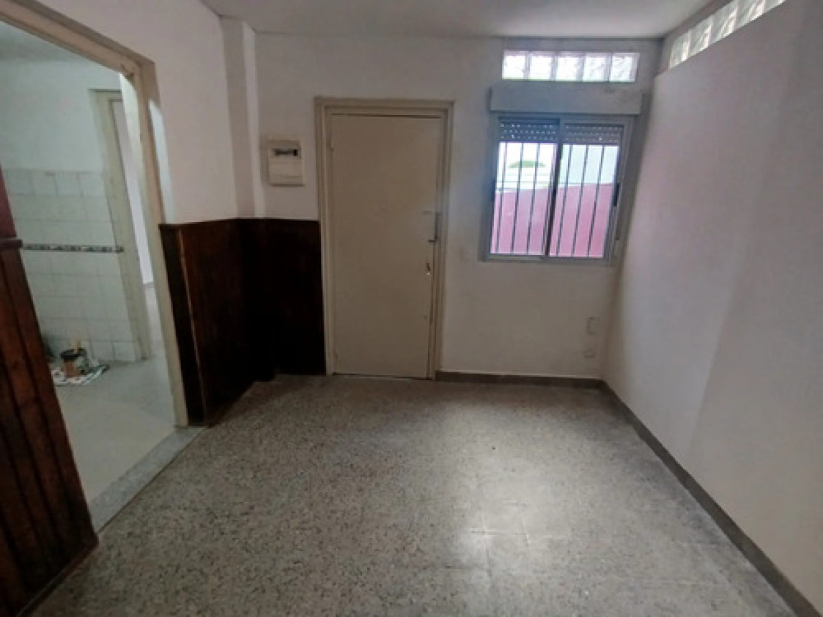 Casa ID.12298 - Casa Independiente 3 Dormitorios Grandes Terraza Brazo Oriental