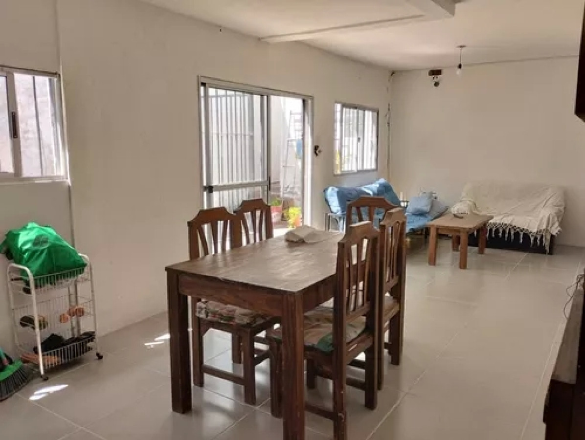 Casa ID.1905 - Venta Casa 2 Dormitorios 2 Patios Parrillero Brazo Oriental