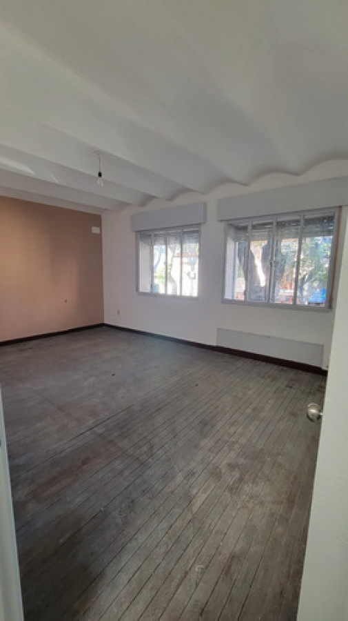 Casa ID.10489 - Oportunidad! Casa En Barrio Aguada, Ideal Empresas