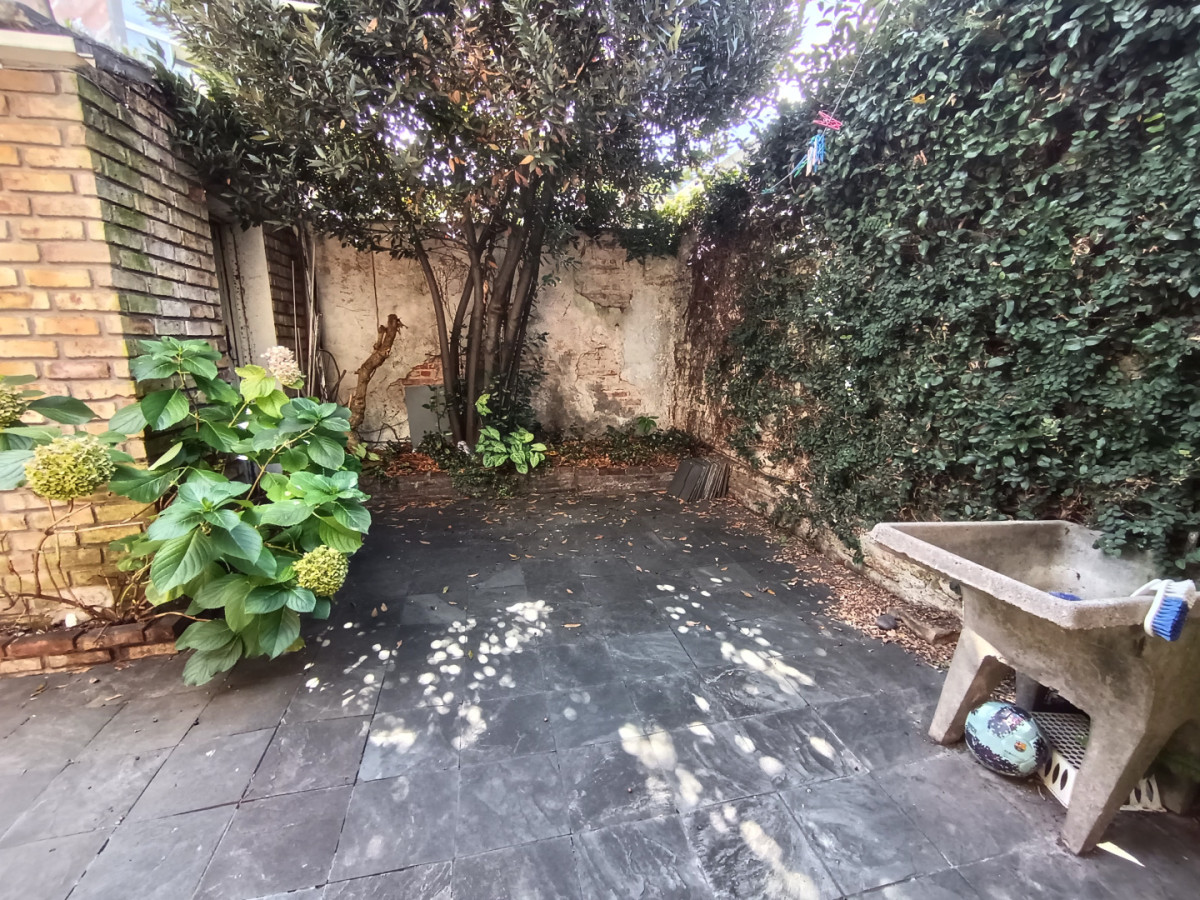 Casa ID.12015 - Venta Casa Dúplex Excelente Estado Garaje En Jacinto Vera