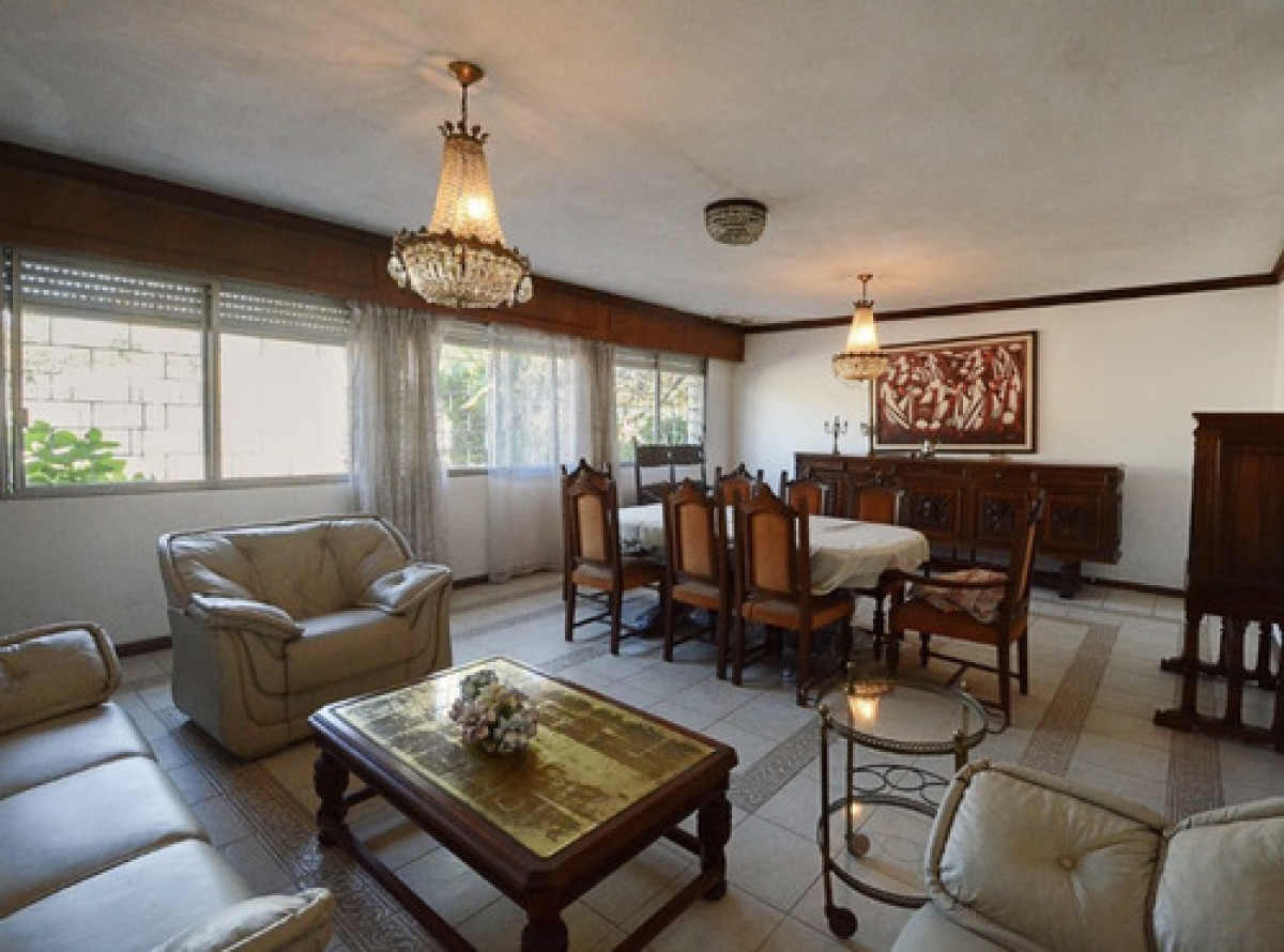 Casa ID.11663 - VENTA CASA EN MAROÑAS 4 DORMITORIOS 3 BAÑOS Y GARAJE PARA 2 AUTOS