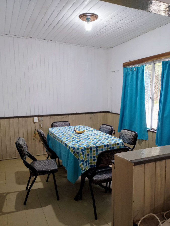 Casa ID.10050 - VENTA CASA EN PASO DE LAS DURANAS 2 DORMITORIOS 2 COCHERAS Y PARRILLERO!