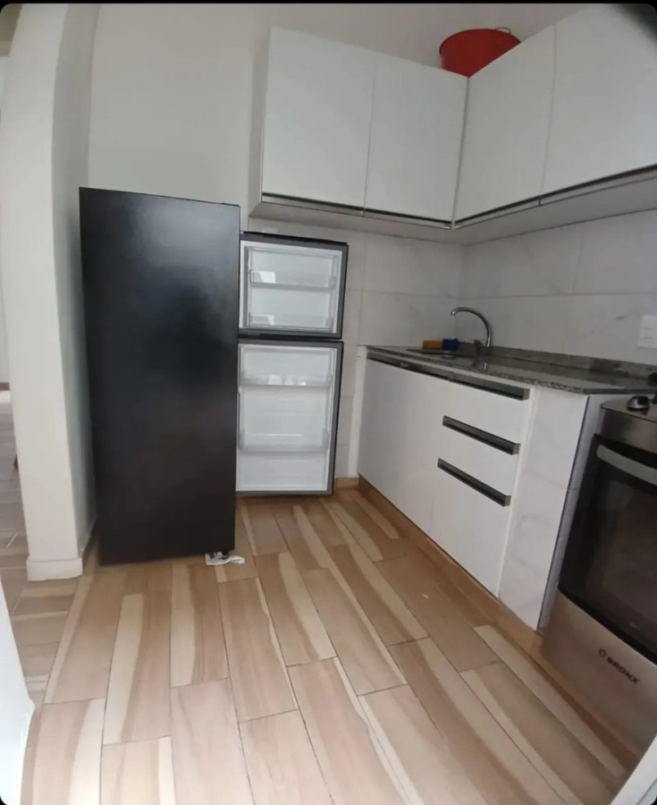 Casa ID.12806 - Alquiler De Casa 1 Dormitorio Con Patio Al Frente Sin Gastos Comunes En Aires Puros