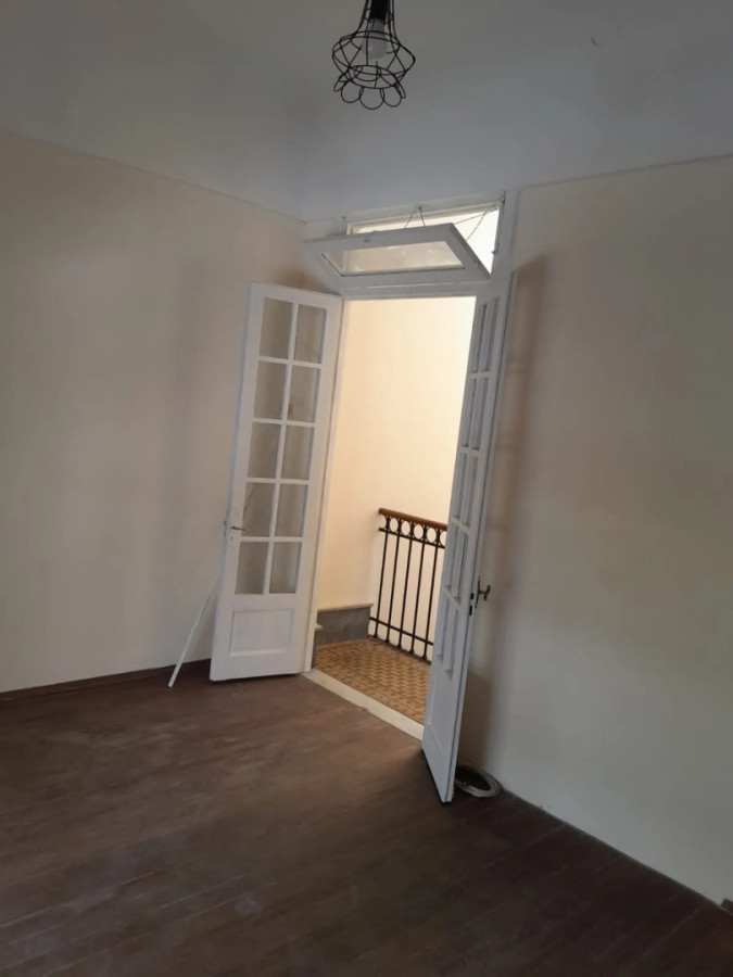 Casa ID.12638 - Alquiler Casa PH En Pleno Centro 4 Dormitorios 2 Baños