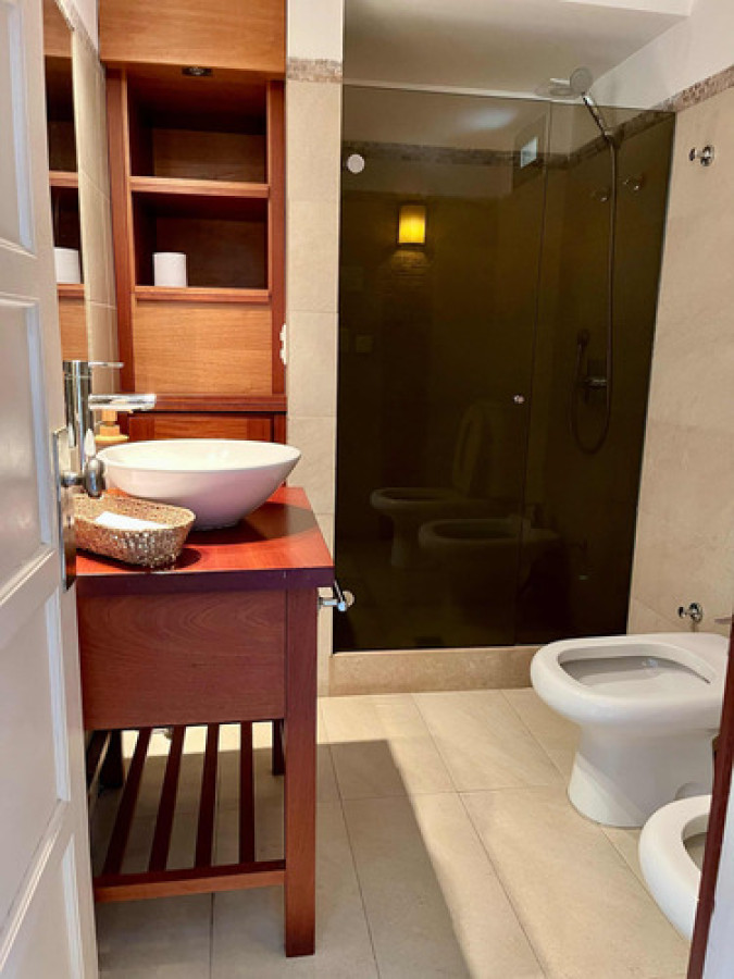 Casa ID.10555 - Hermosa Casa Ideal Empresa, U Hogar Con Cochera