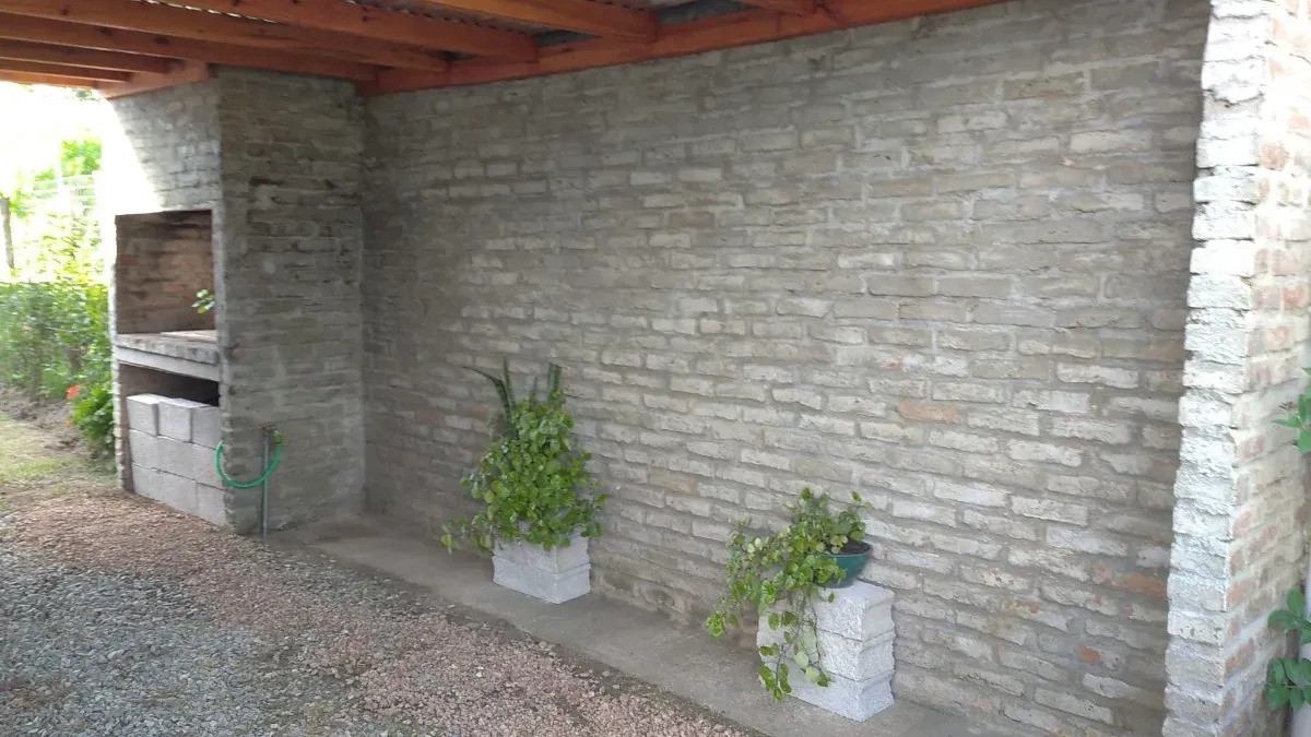 Casa ID.10704 - Linda Casa en Salinas De 3 Dormitorios Con Cochera Y Jardin