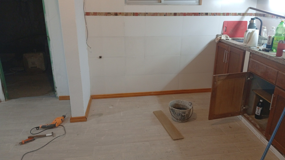 Casa ID.12713 - Alquiler De Casa 2 Dormitorios Con Patio Cochera Sin Gastos Comunes En La Teja