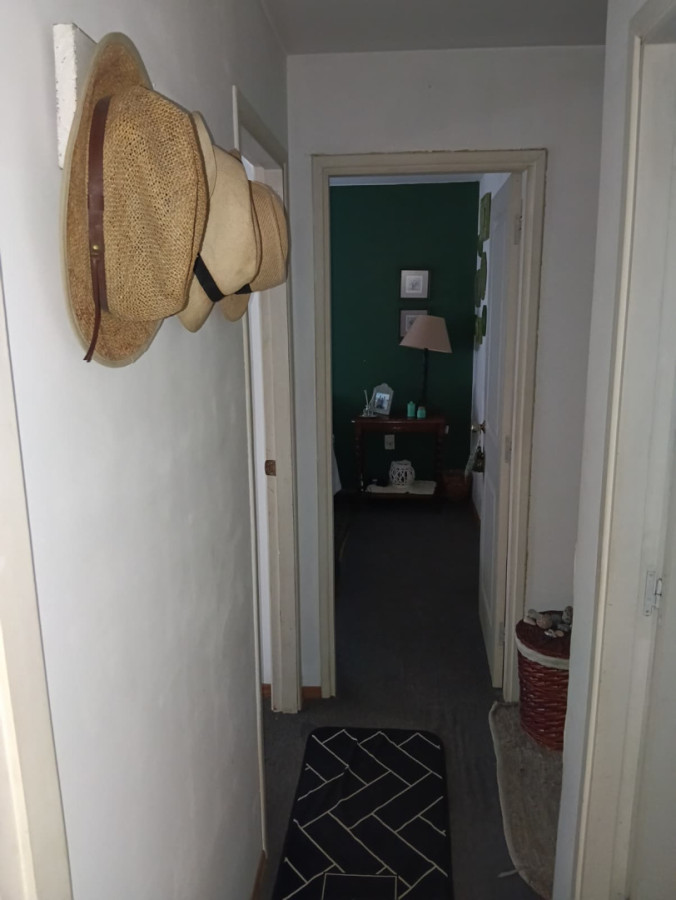 Casa ID.11994 - ALQUILER AMPLIO APTO TIPO CASA EN EL PRADO AMUEBLADO 3 DORMITORIOS 2 BAÑOS Y COCHERA!