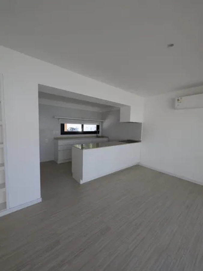Casa ID.11018 - Casa En Complejo Cerrado 3 Dormitorios Con Cochera