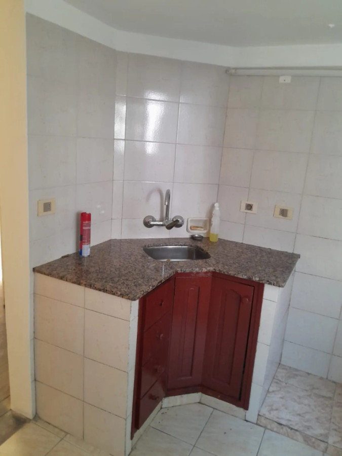 Casa ID.12638 - Alquiler Casa PH En Pleno Centro 4 Dormitorios 2 Baños