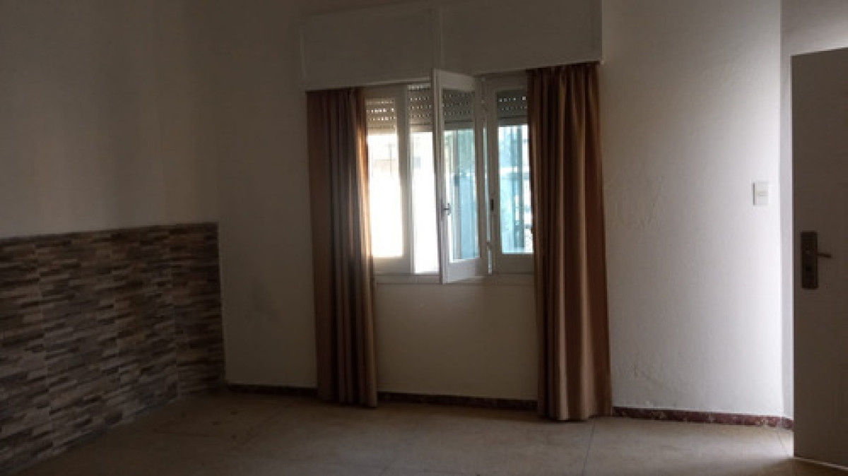 Casa ID.10201 - Alquiler Casa 2 Dormitorios, Altillo, Azotea En Aguada