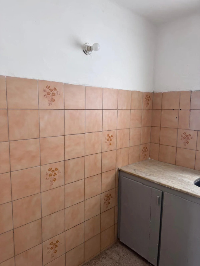 Casa ID.13219 - Alquiler Casa Planta Baja 2 Dormitorios Patio Sin Gastos Comunes En Buceo