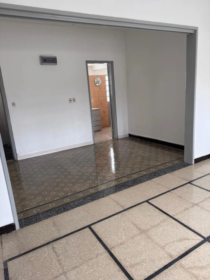 Casa ID.13219 - Alquiler Casa Planta Baja 2 Dormitorios Patio Sin Gastos Comunes En Buceo