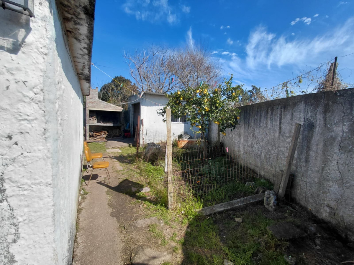 Casa ID.12989 - Venta Casa Con Apartamento Y Gran Terreno En Toledo Canelones