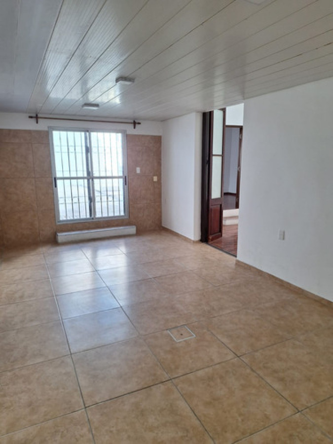 Casa ID.10710 - Casa Reciclada A Nuevo A Estrenar 4 Dormitorios En Tres Cruces
