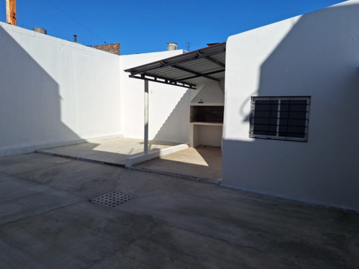 Casa ID.10710 - Casa Reciclada A Nuevo A Estrenar 4 Dormitorios En Tres Cruces