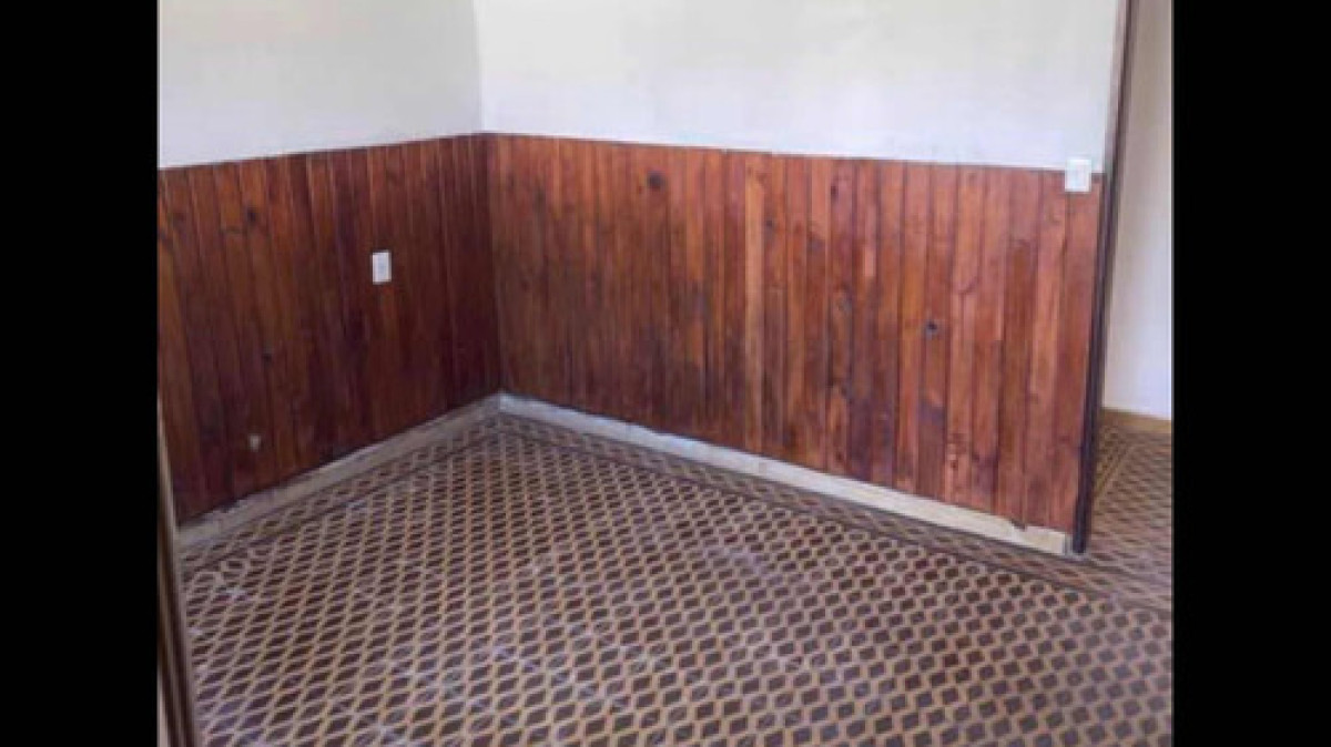 Casa ID.8925 - Venta Casa Con Renta 2 Dormitorios Patio Parrillero Garage En Colón