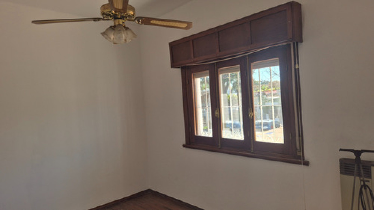 Casa ID.10926 - Casa Remodelada 2 Dormitorios Patio Cochera En Atahualpa