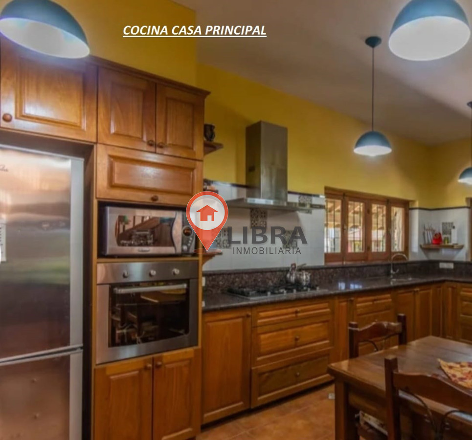Chacra ID.2731 - Se Vende Casa De Campo Con Salón De Fiestas Y Pista Hípica