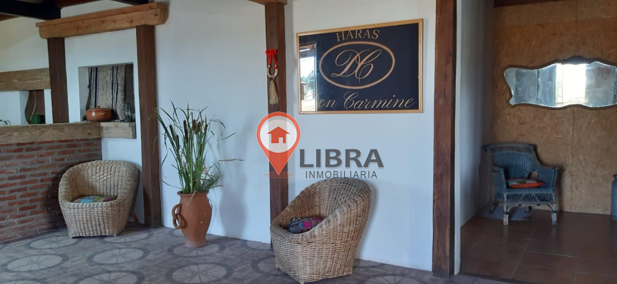 Chacra ID.2731 - Se Vende Casa De Campo Con Salón De Fiestas Y Pista Hípica