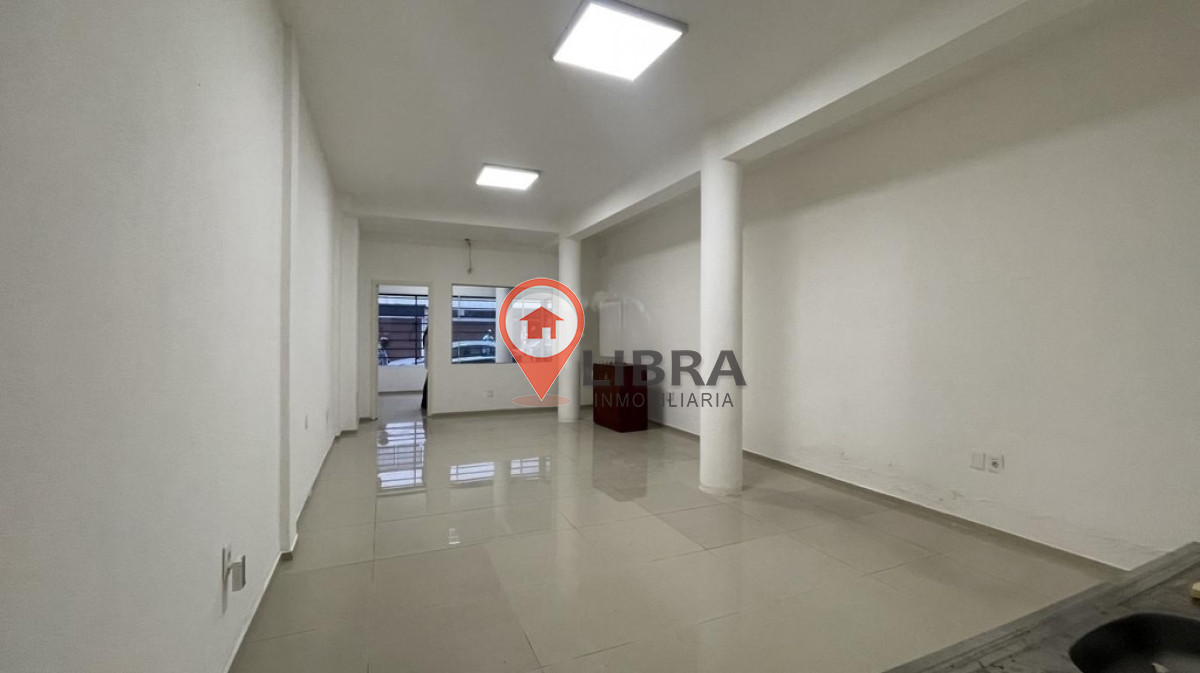 Local Comercial ID.7633 - Local Comercial Amplio Ideal Para Emprendedores En Centro 