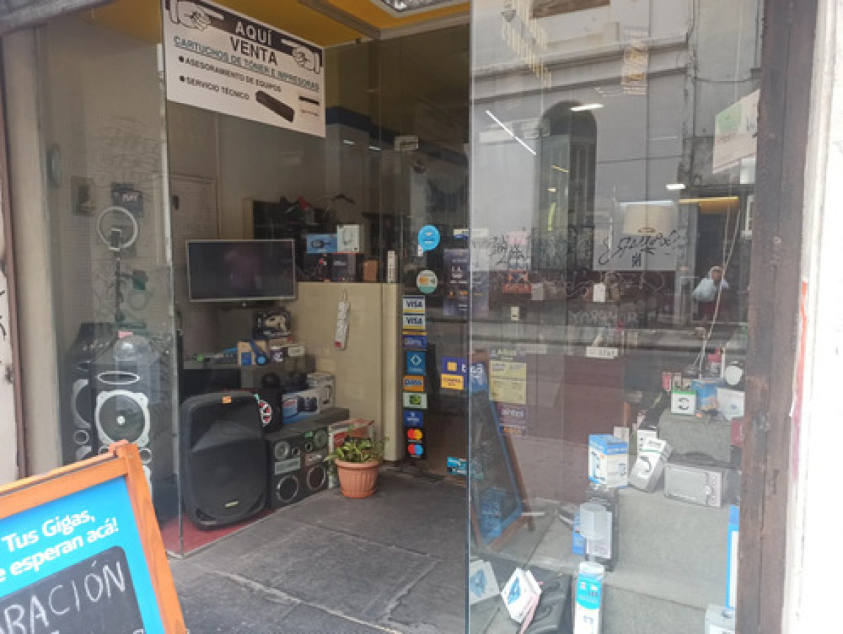 Local Comercial ID.12260 - Alquiler Local Comercial 120m2 Excelente Zona Ciudad Vieja
