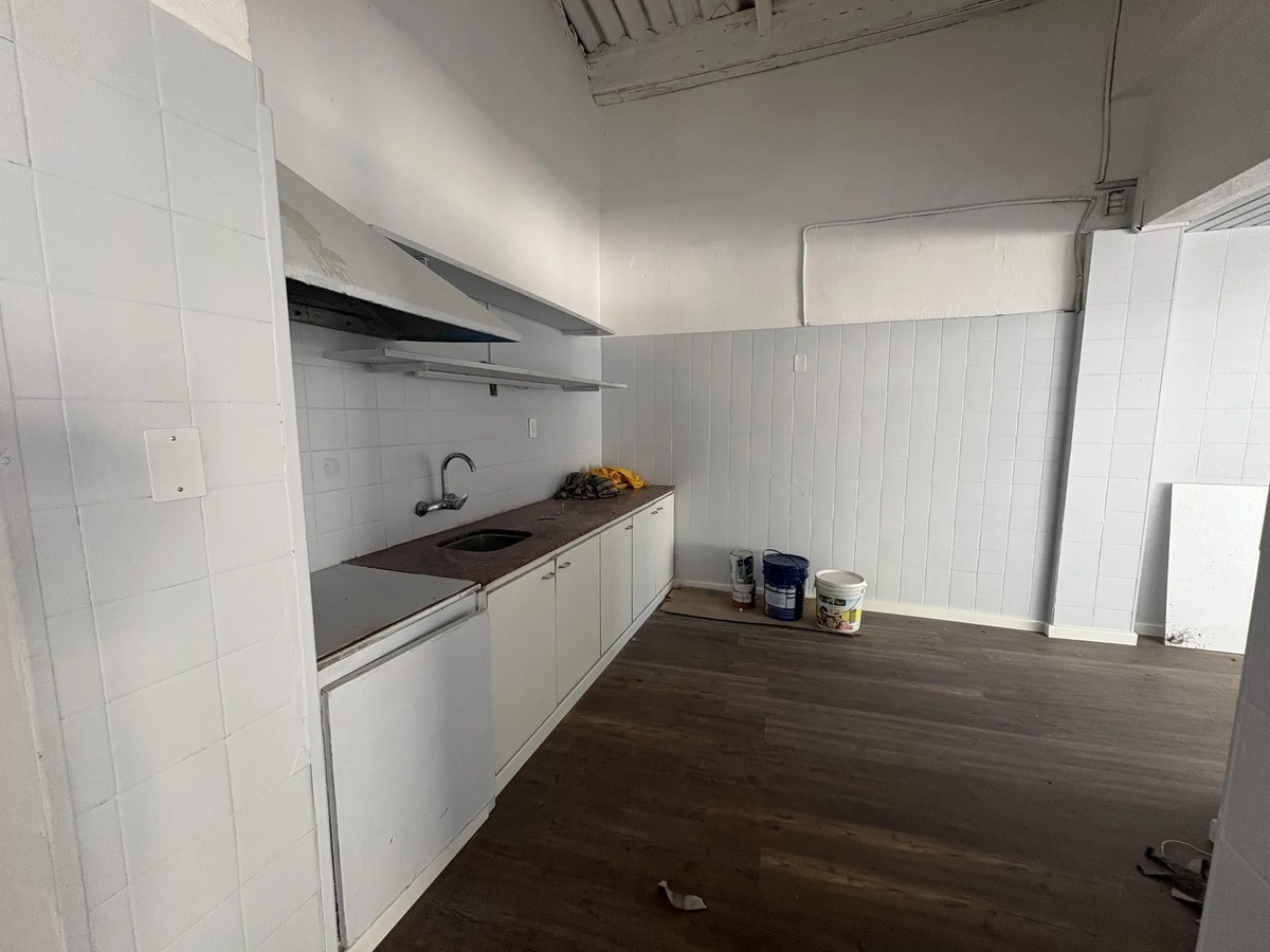 Local Comercial ID.13417 - Alquiler Local Comercial 125 M2 Como Nuevo Ideal Para Varios Rubros En Cordón