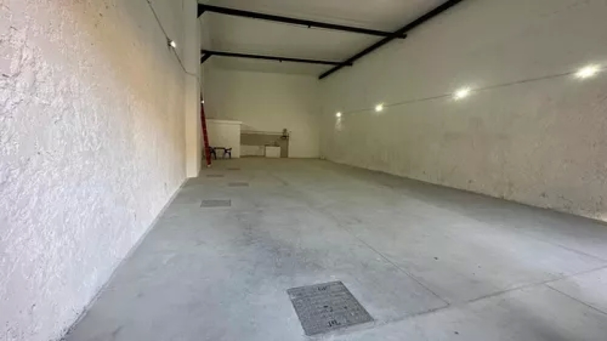 Local Comercial ID.4467 - Alquiler Local A 2 Cuadras De Arenal Grande La Comercial Zona Mayorista
