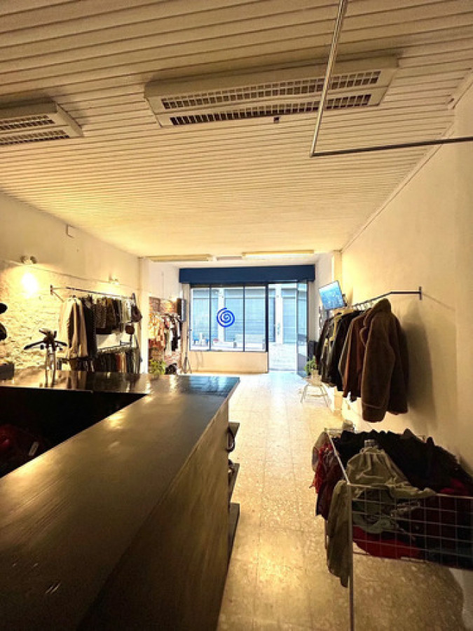 Local Comercial ID.11844 - Alquiler de local comercial en Mercado del Puerto