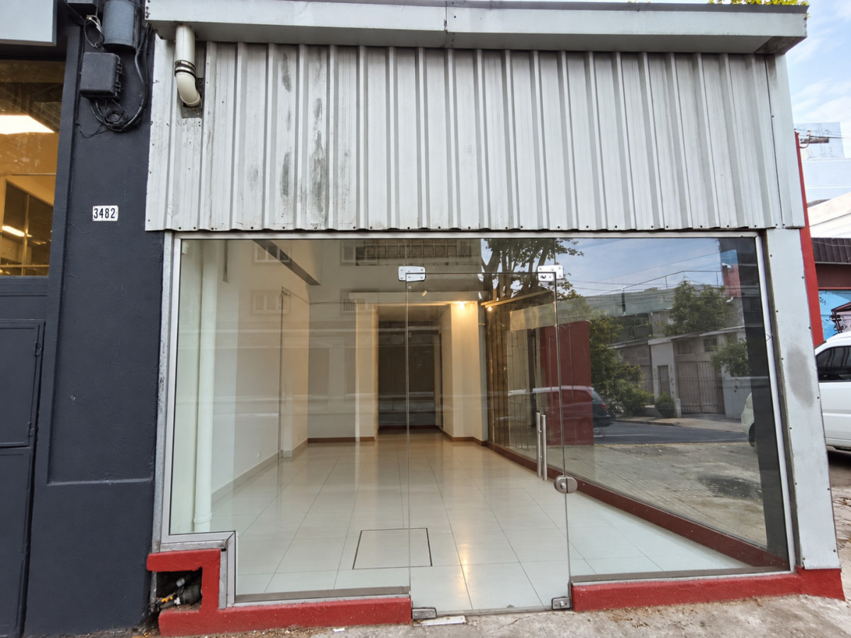Local Comercial ID.13395 - Alquiler Excelente Local Comercial 30 M2 Sin Gastos Comunes En Pocitos