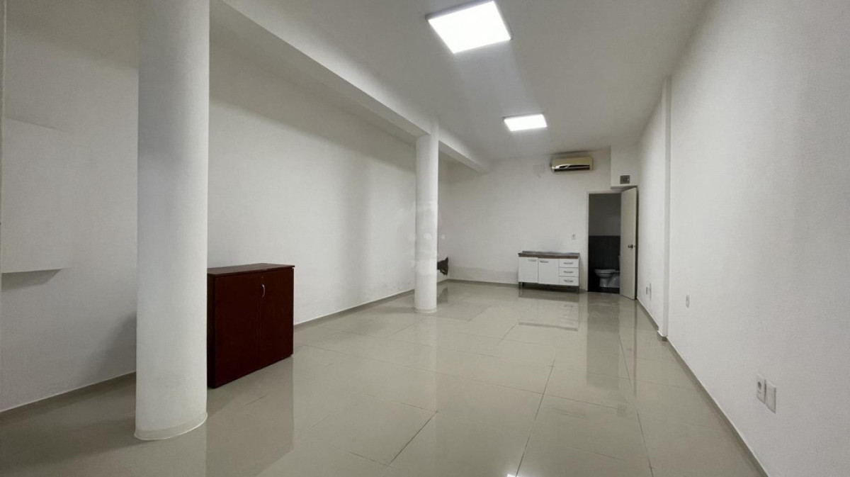 Local Comercial ID.7633 - Local Comercial Amplio Ideal Para Emprendedores En Centro 