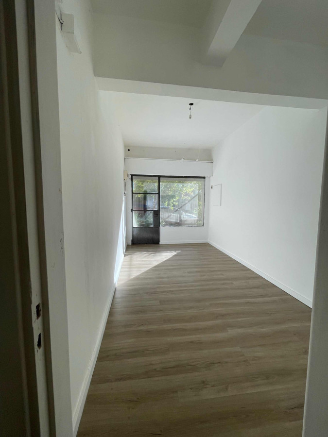 Local Comercial ID.9655 - Local, Estudio o Oficina En Excelente Zona 