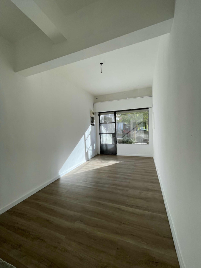 Local Comercial ID.9655 - Local, Estudio o Oficina En Excelente Zona 