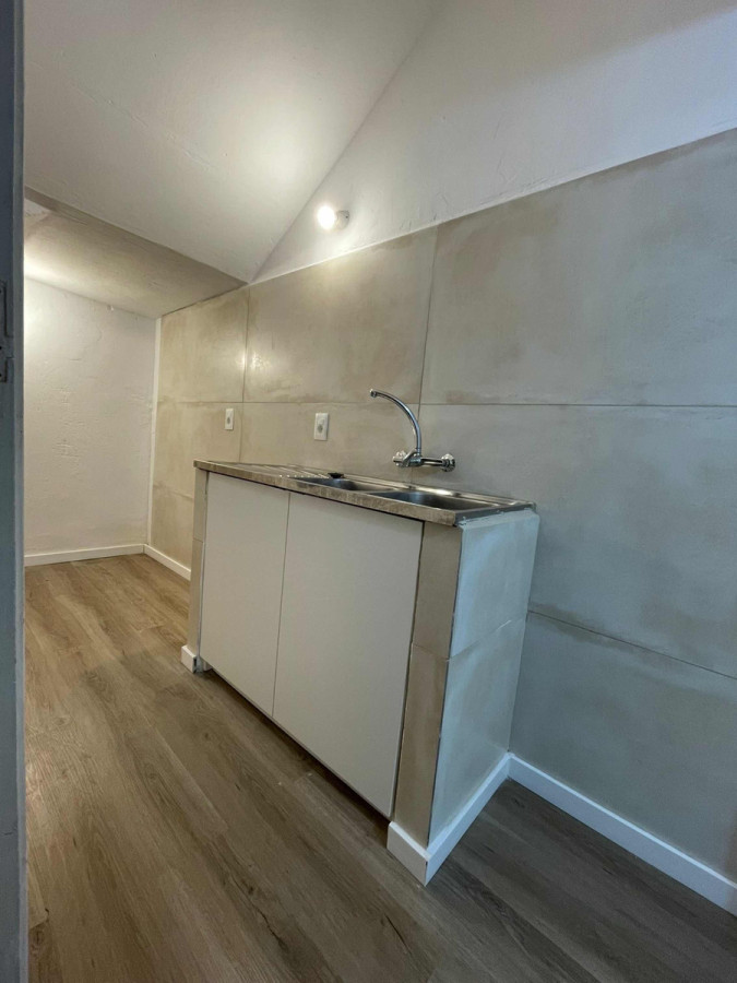 Local Comercial ID.9655 - Local, Estudio o Oficina En Excelente Zona 