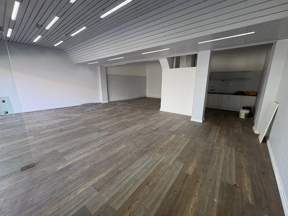Local Comercial ID.13408 - Alquiler Local Comercial 125 M2 Como Nuevo Ideal Para Varios Rubros En Cordón