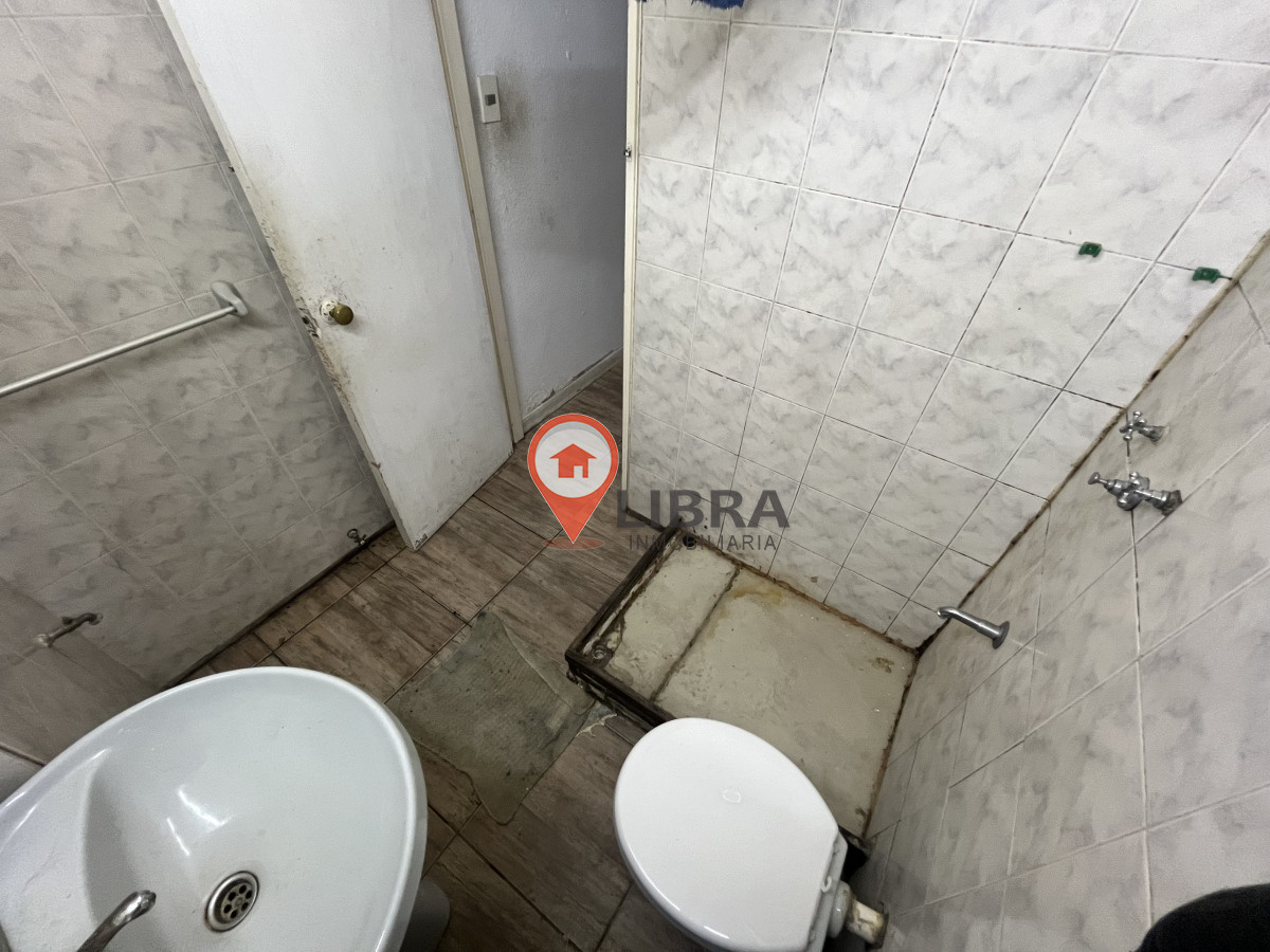 Local Comercial ID.5194 - Alquiler Local Comercial 2 Pisos 100 m2 Centro Gran Ubicación