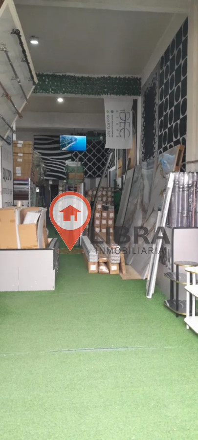 Local Comercial ID.9899 - Alquiler Local Comercial 214m2 2 Oficinas 2 Baños En Unión