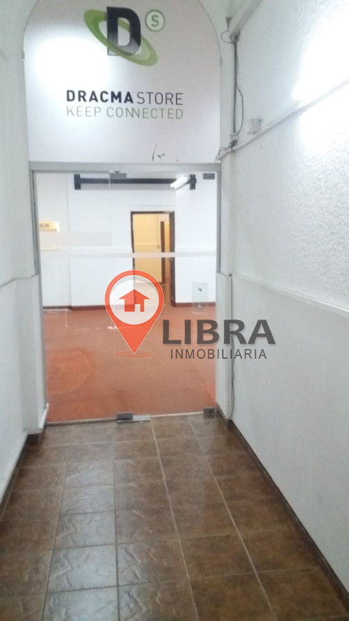 Local Comercial ID.8805 - Local Comercial Amplio En Barrio Sur
