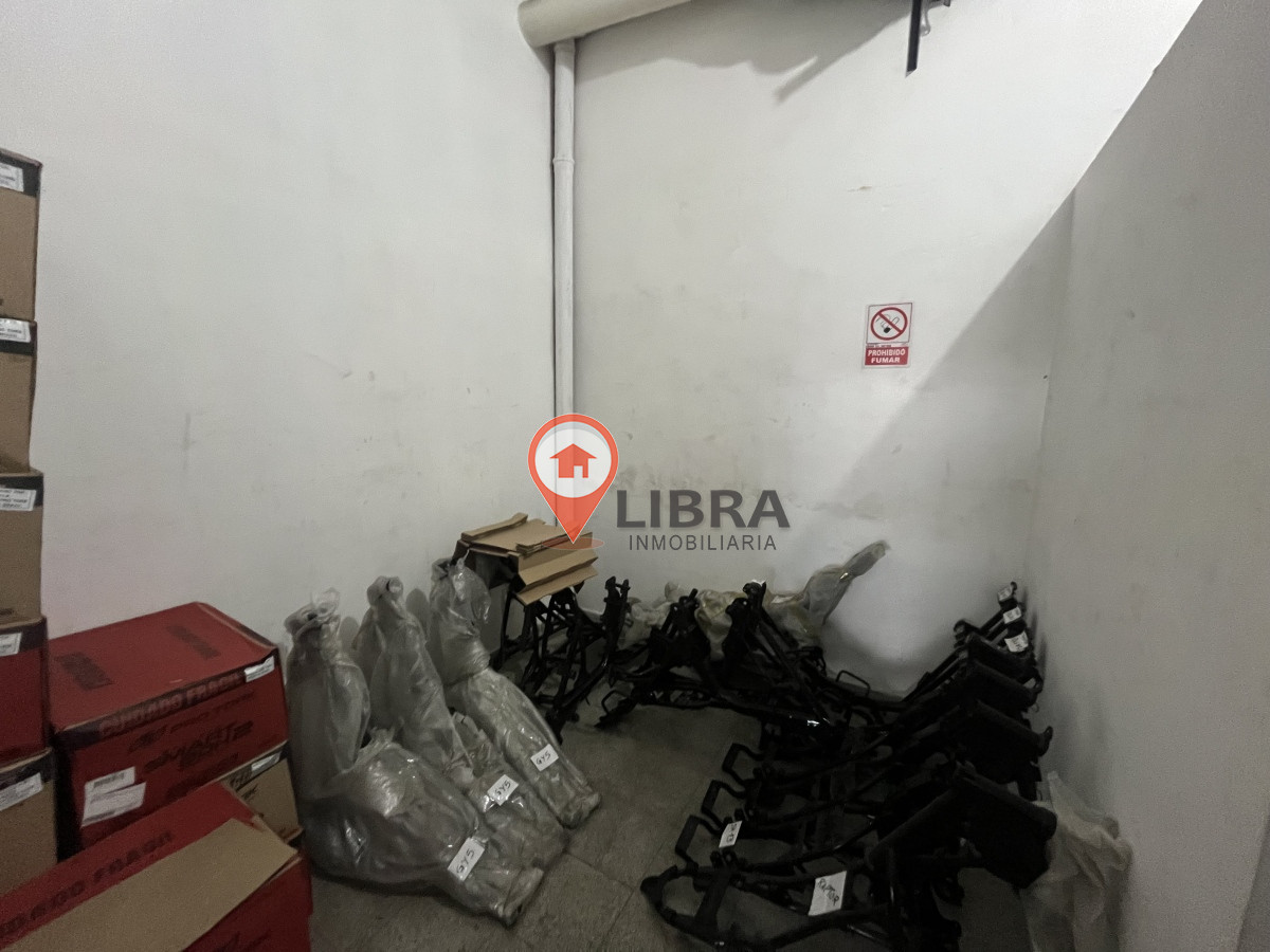 Local Comercial ID.4894 - Alquiler Gran Local Comercial 3 Pisos Pleno Centro Depósito