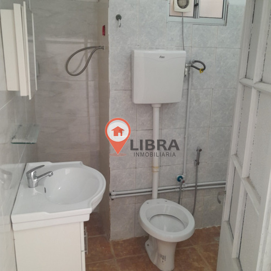 Local Comercial ID.9585 - Alquiler De Deposito O Taller Con Apartamento Belvedere 480M2
