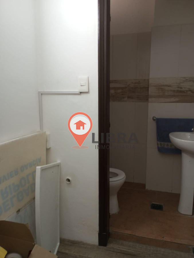 Local Comercial ID.6925 - Alquiler De Local Comercial En Ciudad Vieja