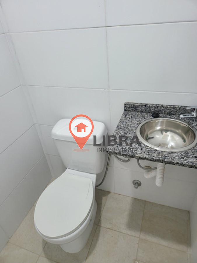 Local Comercial ID.10024 - Linda Oficina O Local 24 Mts2 En Carrasco